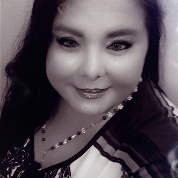 Meet your Posher, Angela - Picture 10 of 16